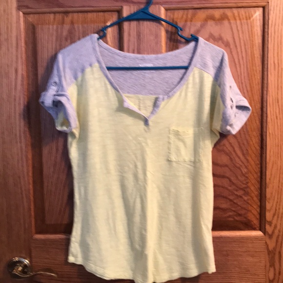 Express short sleeve shirt. - Picture 1 of 3